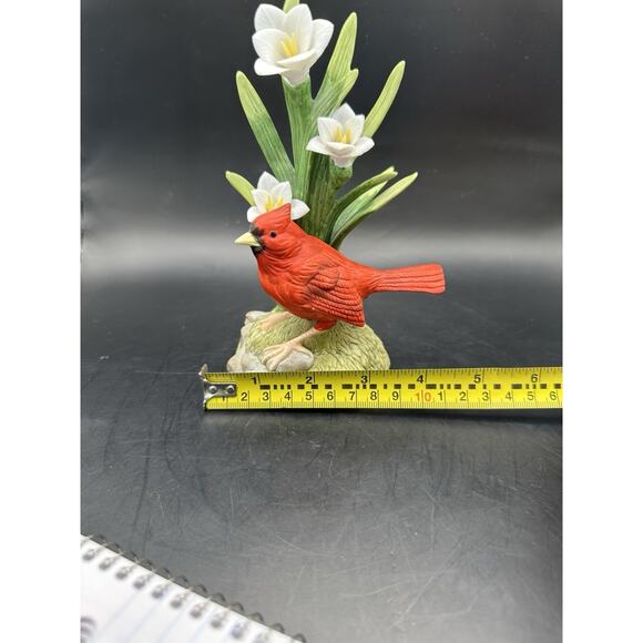 Vintage Porcelain Red Cardinal with White Flowers Figurine Sculpture MINT - Picture 8 of 9